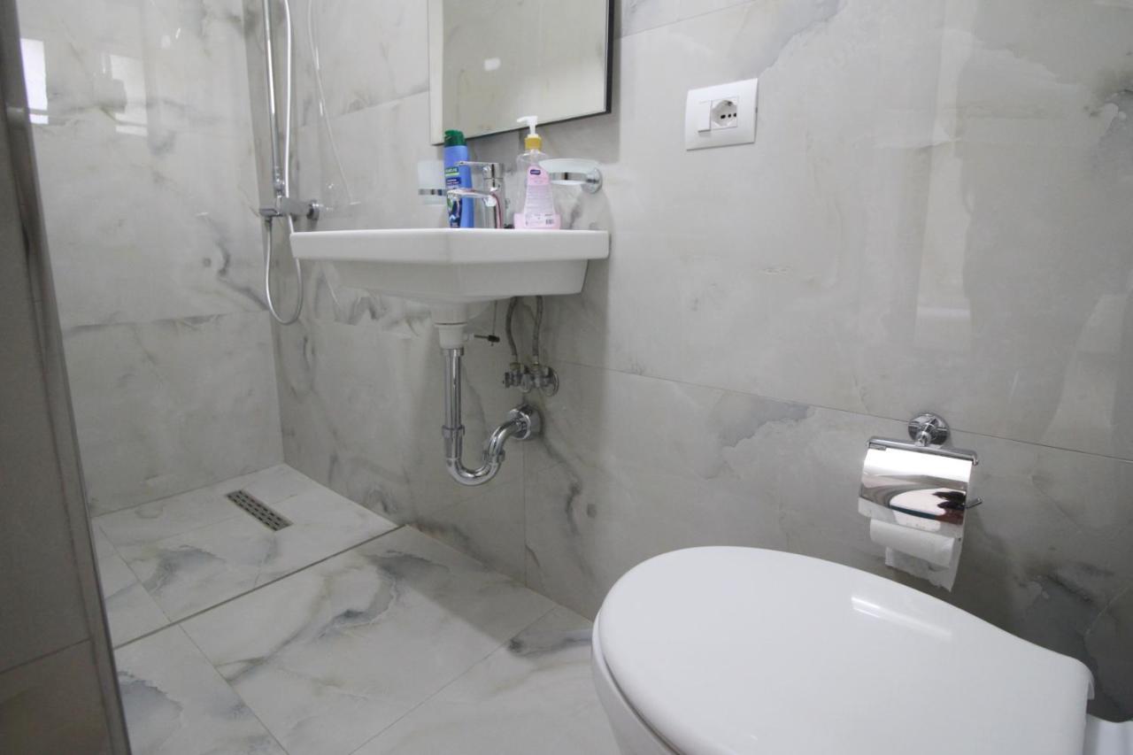 Lengu Holidays Houses Sarande Exterior photo